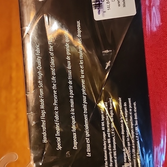 NHL Chicago Blackhawks Decorative Flag - Picture 4 of 6